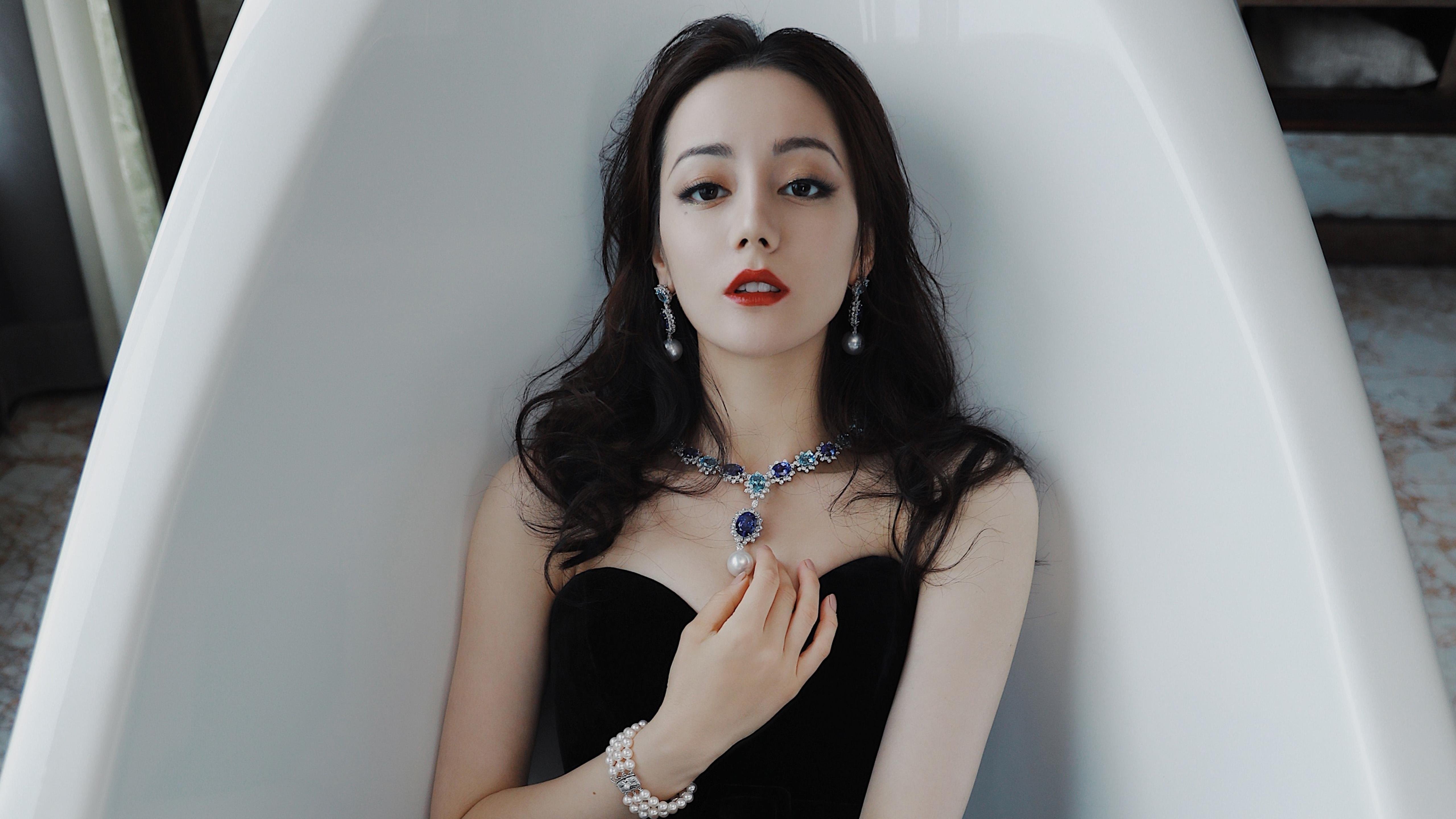 爱游戏体育app-摩纳哥客胜马竞，成功晋级下一轮比赛，摩纳哥对马赛历史战绩