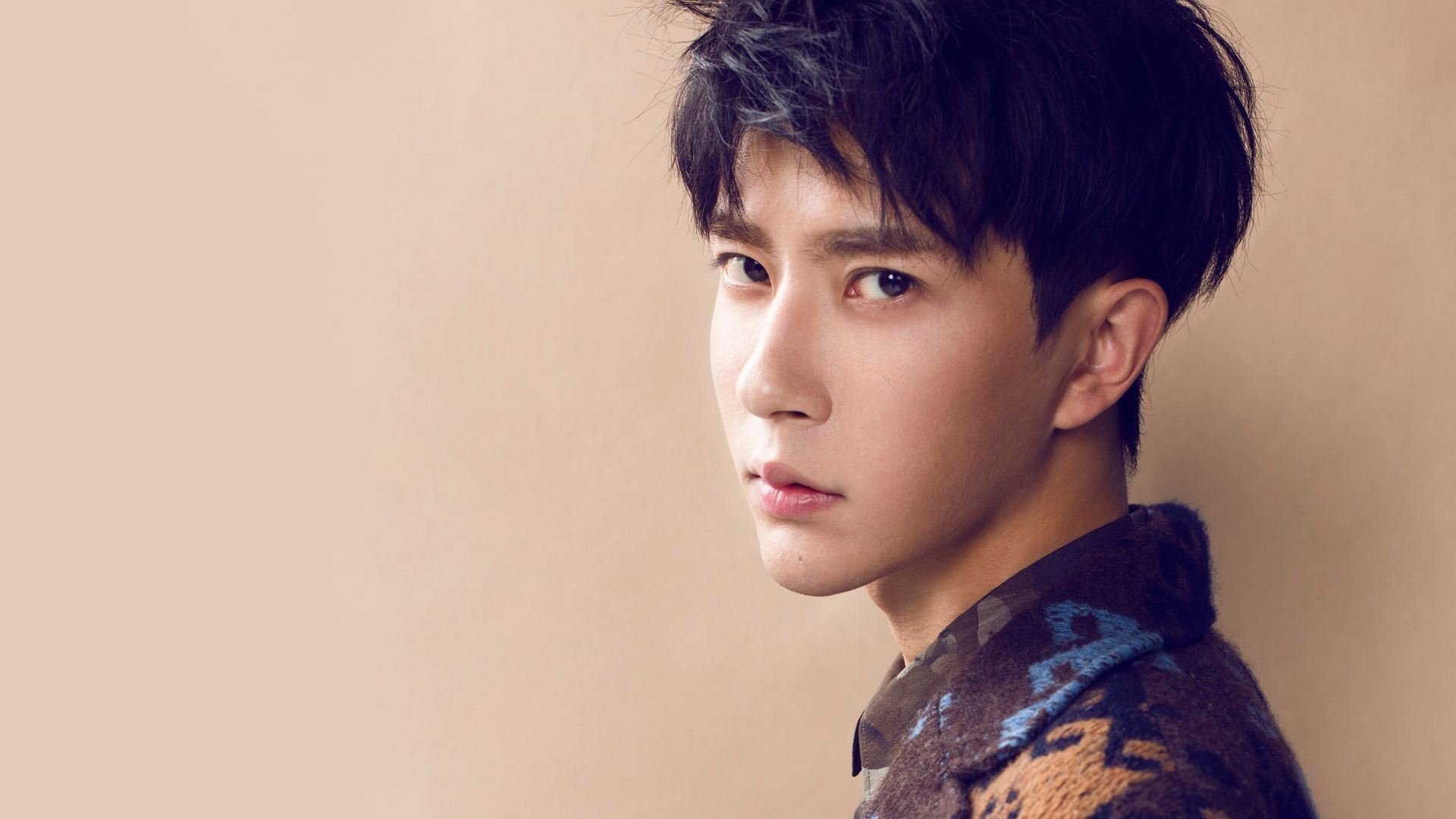 新闻中心荣获创新科技金奖,学校科创活动获奖新闻